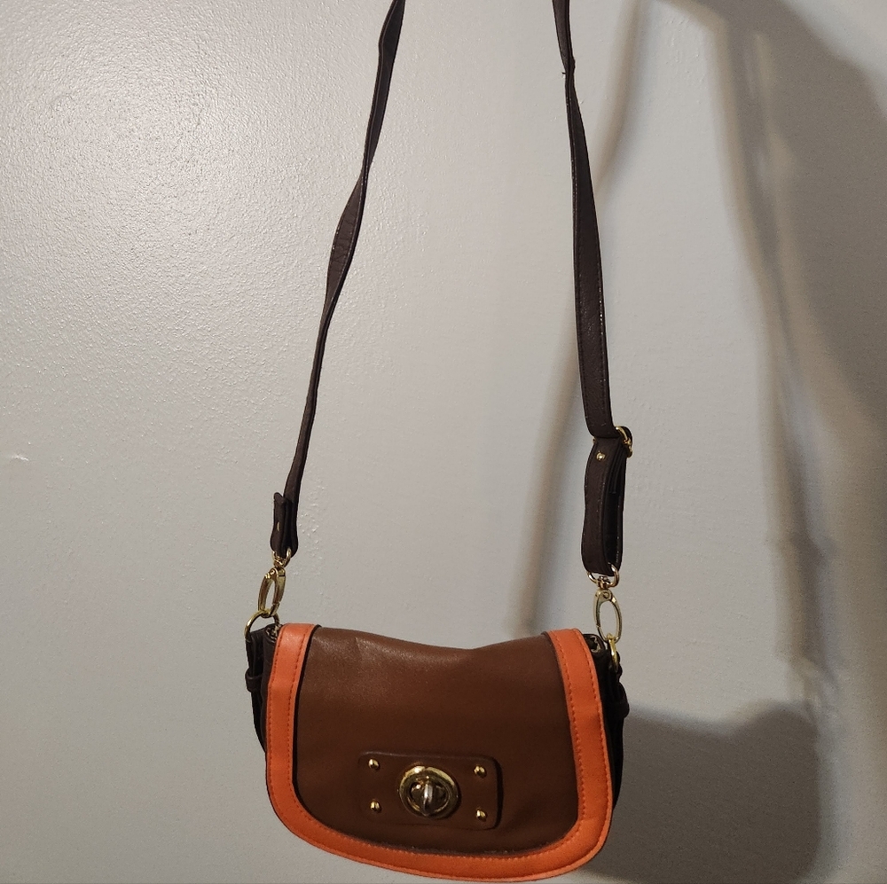 Elegant Two-Tone Crossbody Bag